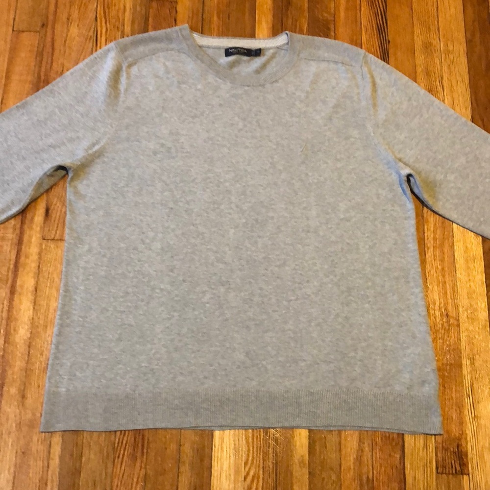 Nautica Men’s Light Weight Solid Sweater